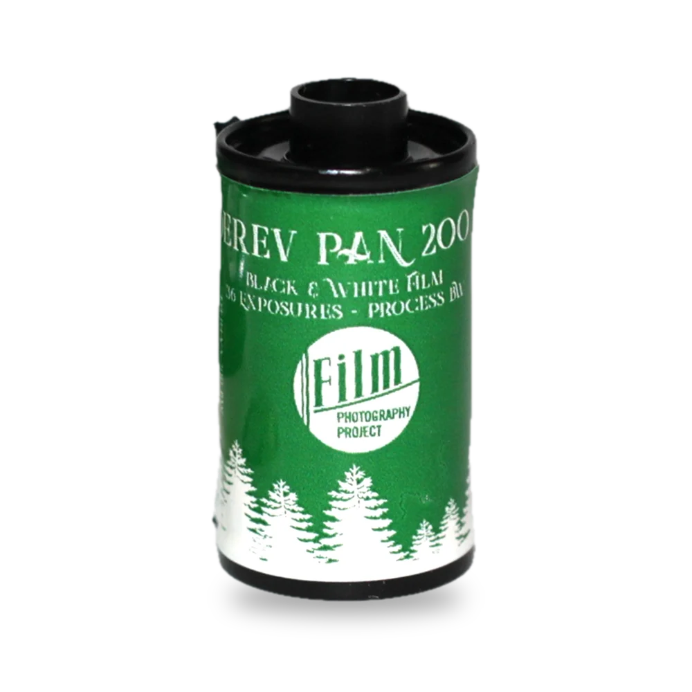 Derev Pan 200 film box